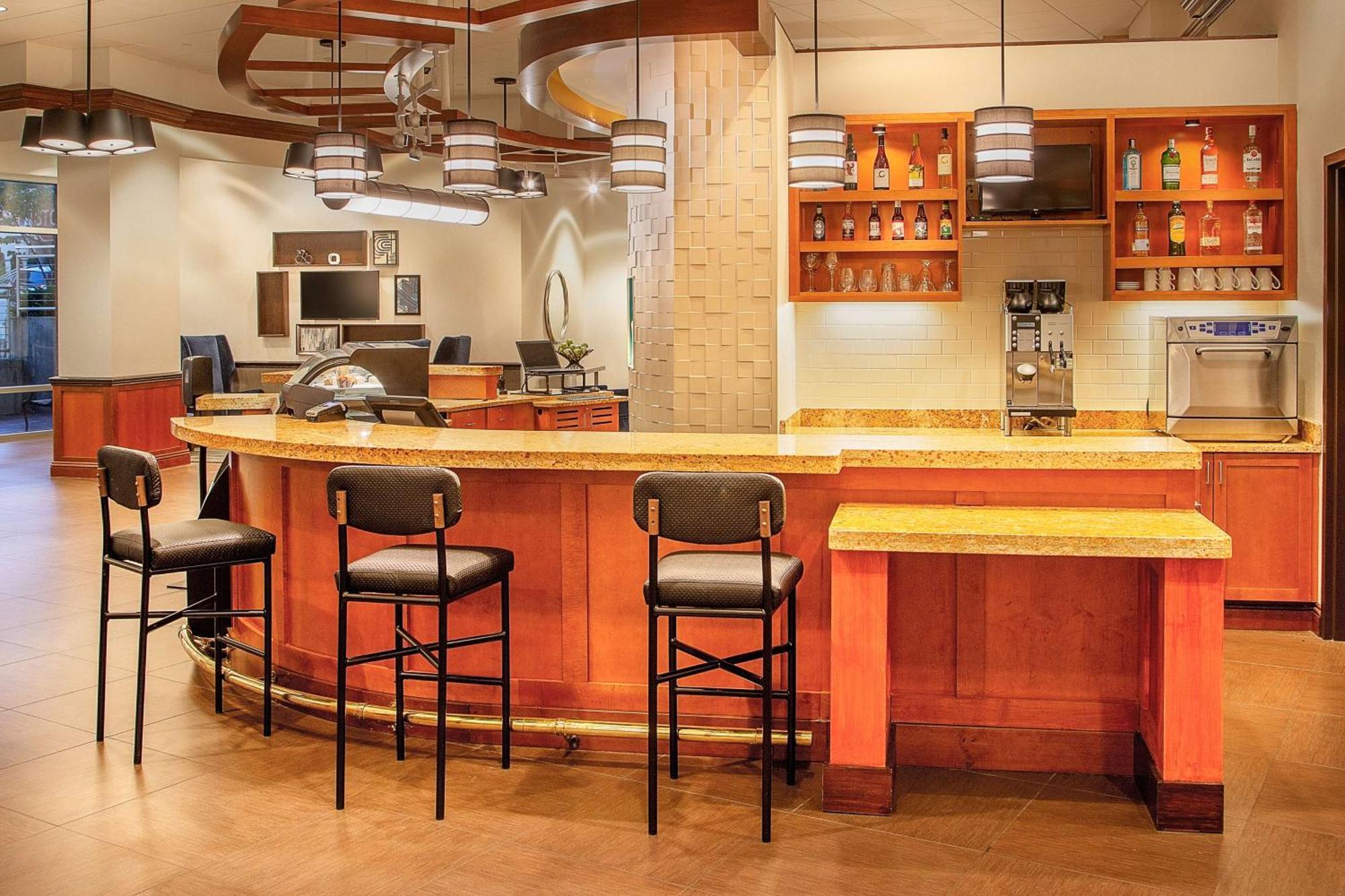 Hyatt Place Madison/downtown 3*